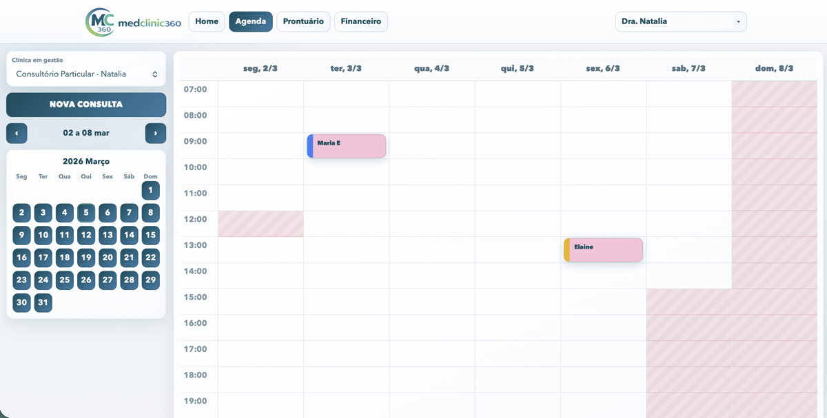 Tela real da agenda semanal do MedClinic360